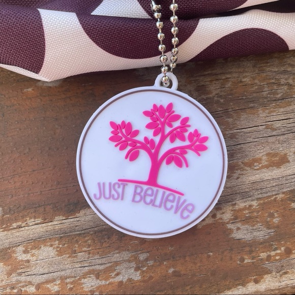 Thirty-One Organizing Utility Tote - Picture 2 of 5